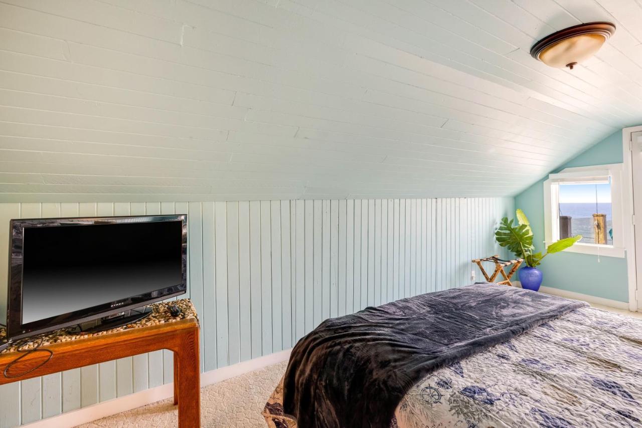 Captain'S Quarters And Cabins Depoe Bay Rom bilde