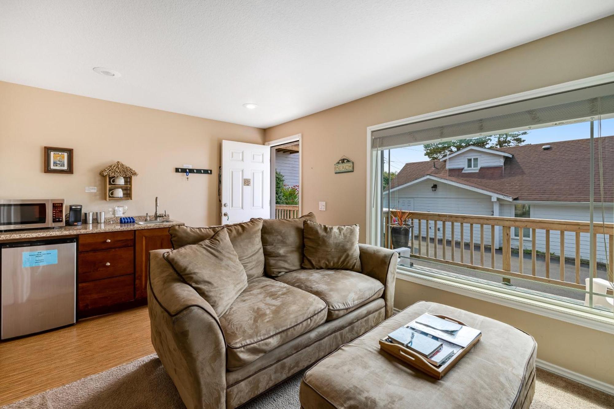 Captain'S Quarters And Cabins Depoe Bay Rom bilde