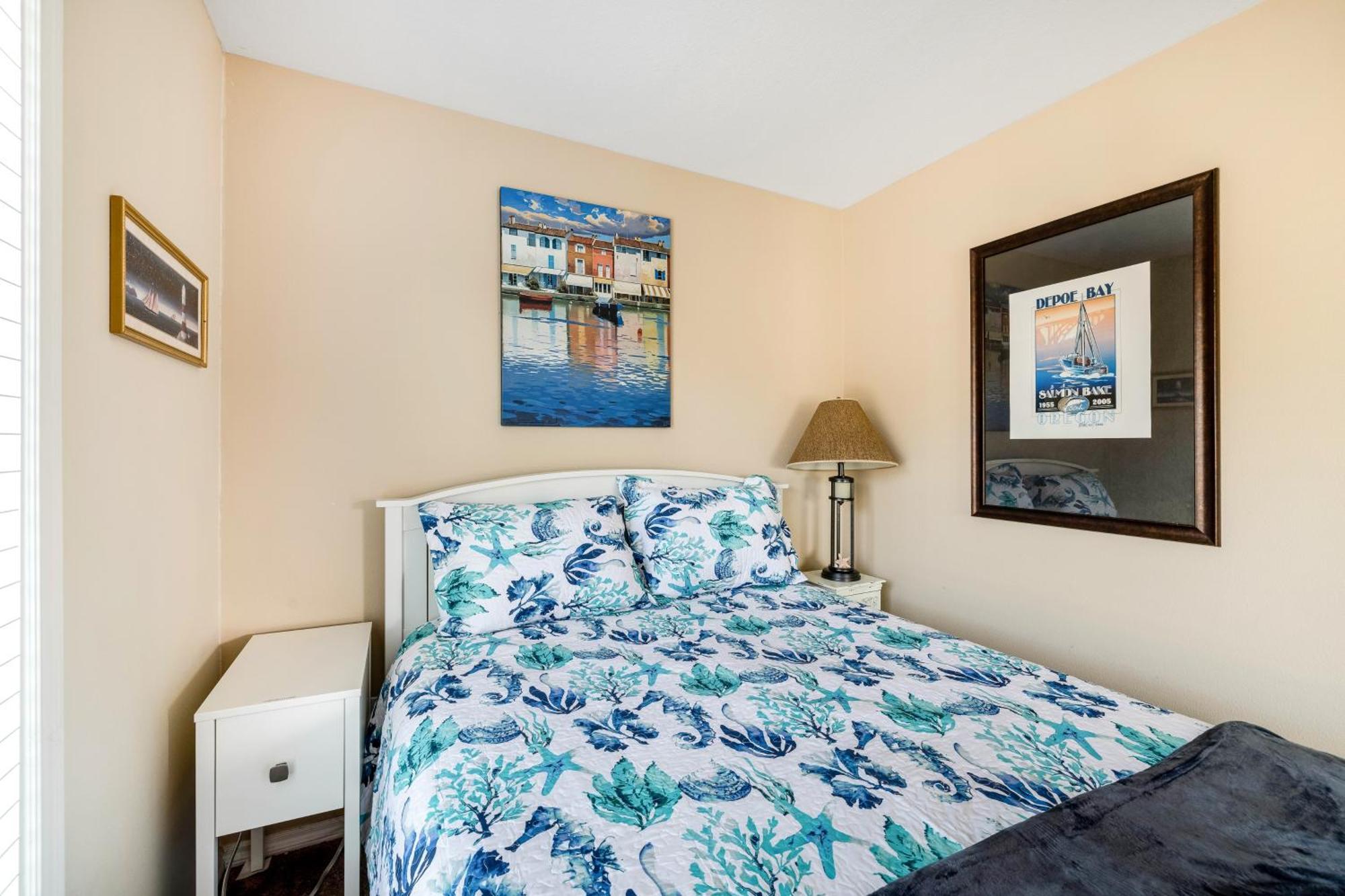 Captain'S Quarters And Cabins Depoe Bay Rom bilde