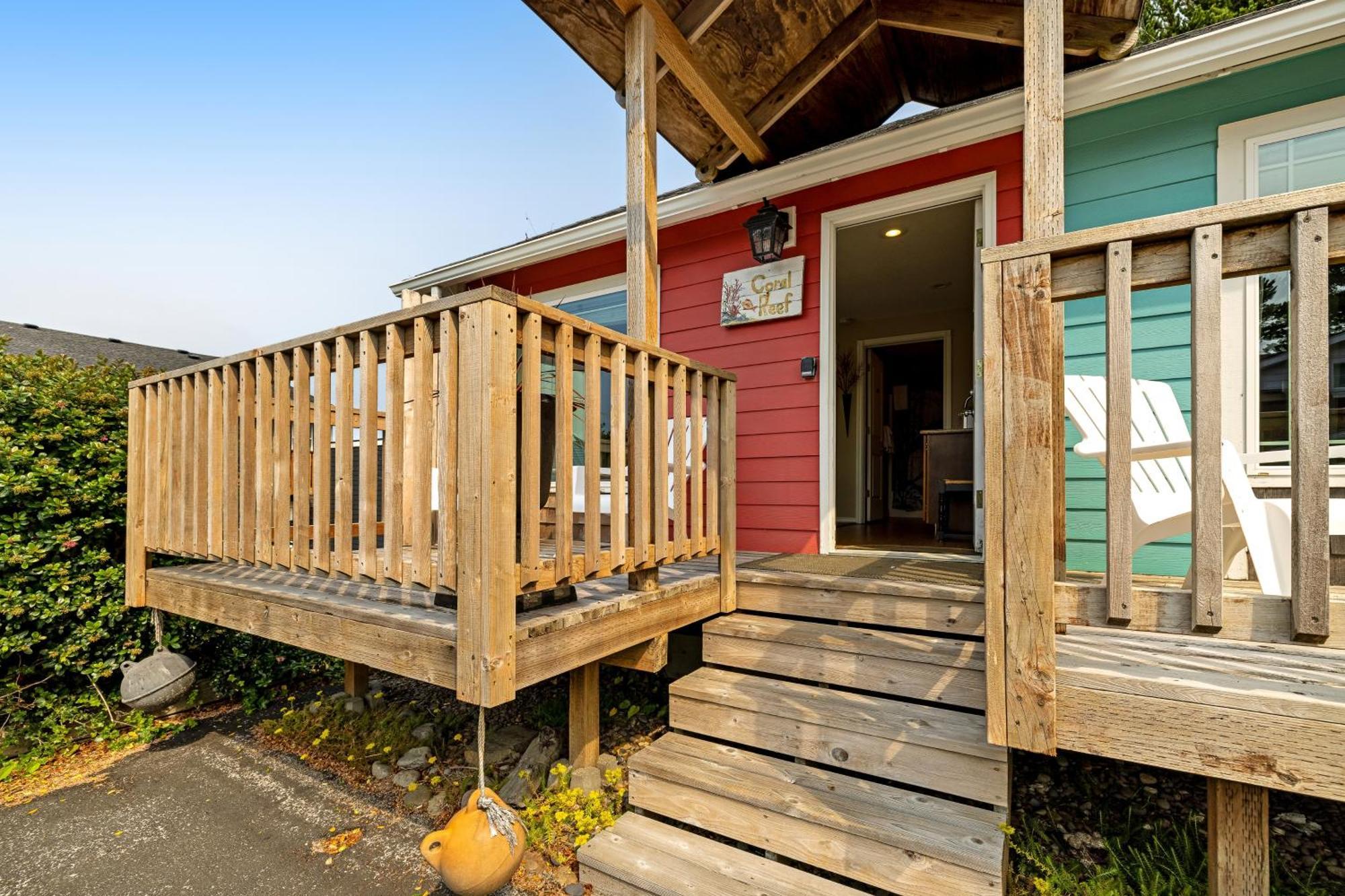 Captain'S Quarters And Cabins Depoe Bay Rom bilde